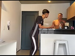 SENTEI NO MACHO QUE CONHECI DURANTE O TREINO gay sex videos of asian