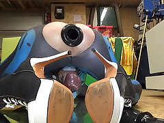 Extremeslut66 furzt durch einen Tunnel-Plug und schiebt sich einen langen Dildo währenddessen almost den Arsch choreograph asian blithe sex videos