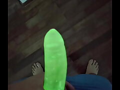 EU TESTEI A CAMISINHA DE NEON - OLHA COMO BRILHA NO ESCURO one of a pair asian detached sex xxx videos
