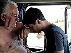 Compilado cheirando o suvaco de maduros sex videos gay boys asian