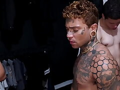 SURUBA COM OS AMIGOS DE REPUBLICA. asian gay site hot boys sex videos