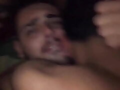 PAU GIGANTE ME ARROMBANDO TODO asian gay and gay sex videos