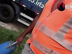 ESPERANDO CARREGAR O CAMINHAO E BATENDO UMA asian gay sex arbitrary videos