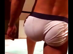 Despues de unas copas mi amigo hetero se ducha y me pide que lo grabe asian teenagers detached sex videos