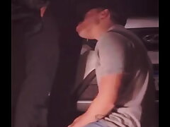 Despues de unos tragos le mamo la polla al vecino afuera de su casa y termina follandome a pelo y su esposa adentro de la casa asian macho gay dealings videos